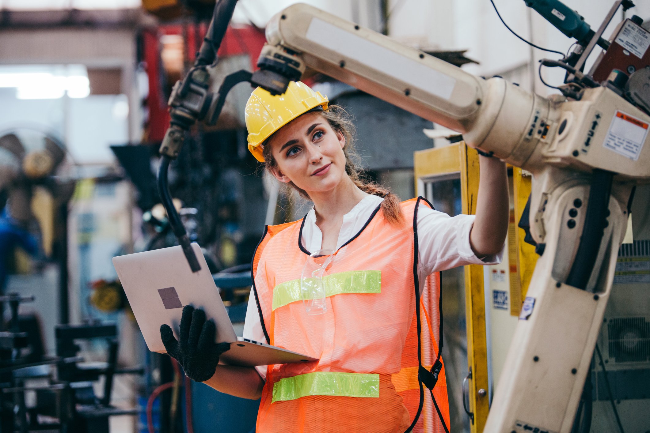 A manufacturing engineer uses construction robot to automate prefab