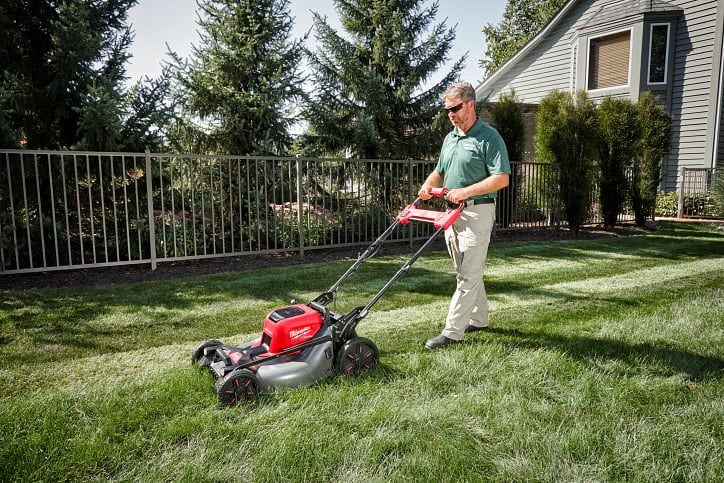 landscaping-business-tips-header-mower