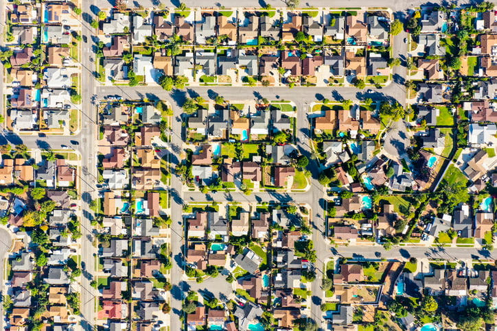 overhead-shot-of-tightly-conjested-california-suburbs