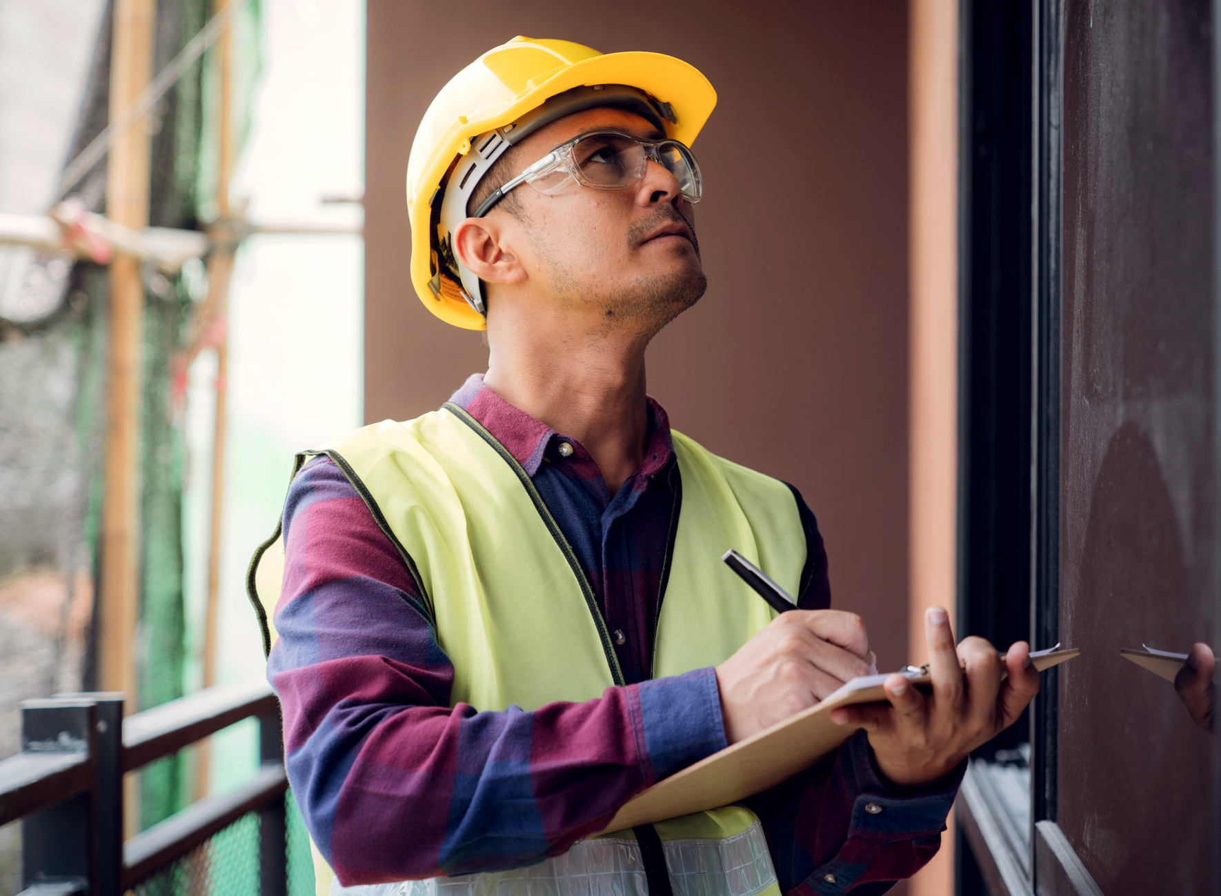 Careers in Construction: How to Become a Safety Manager